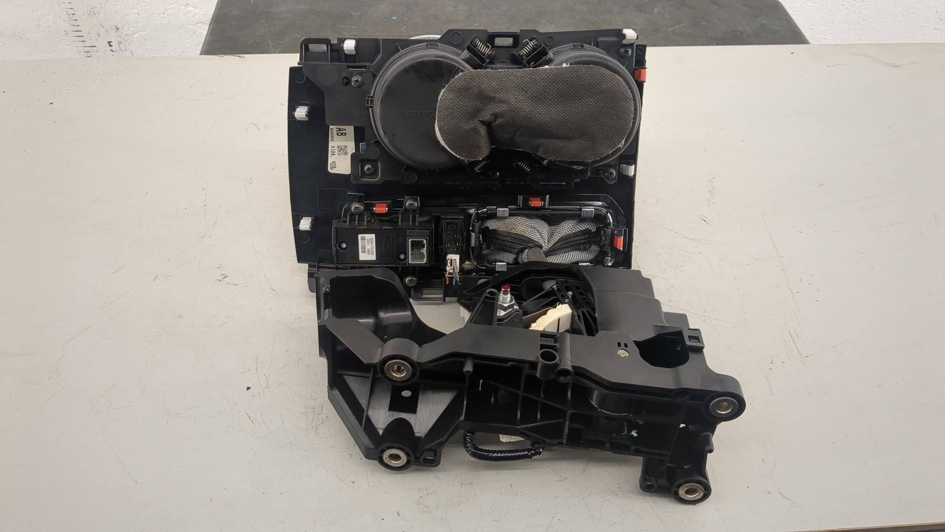 Кулиса МКПП / АКПП