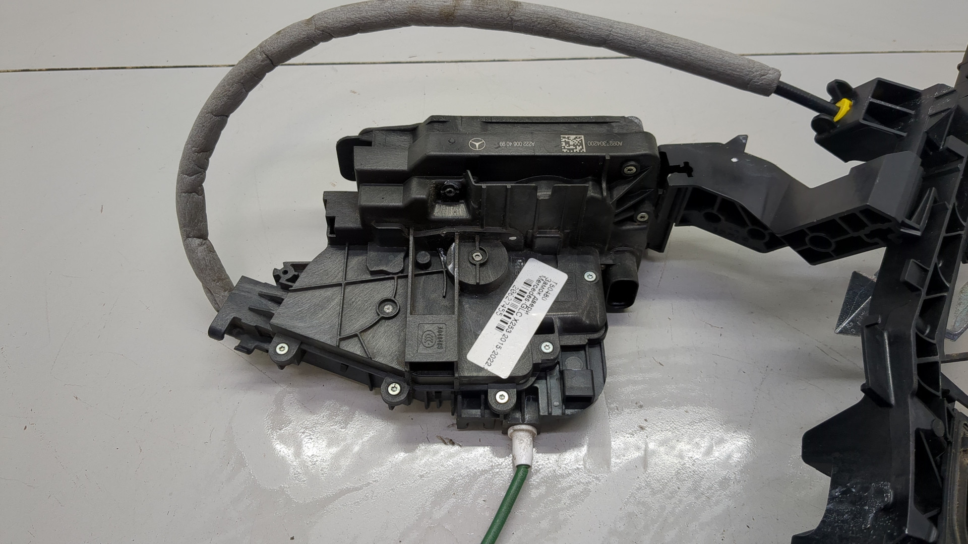 Замок двери задней правой