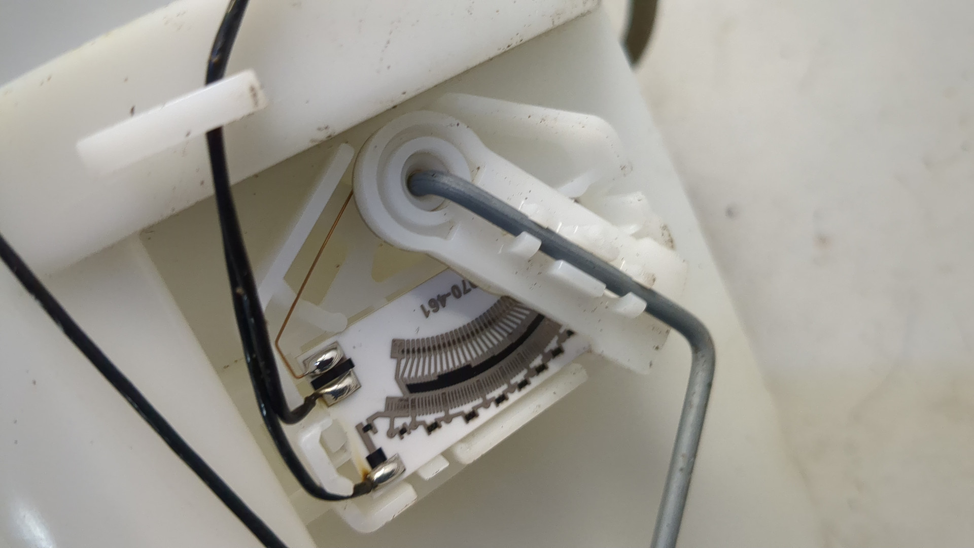 Насос топливный электрический