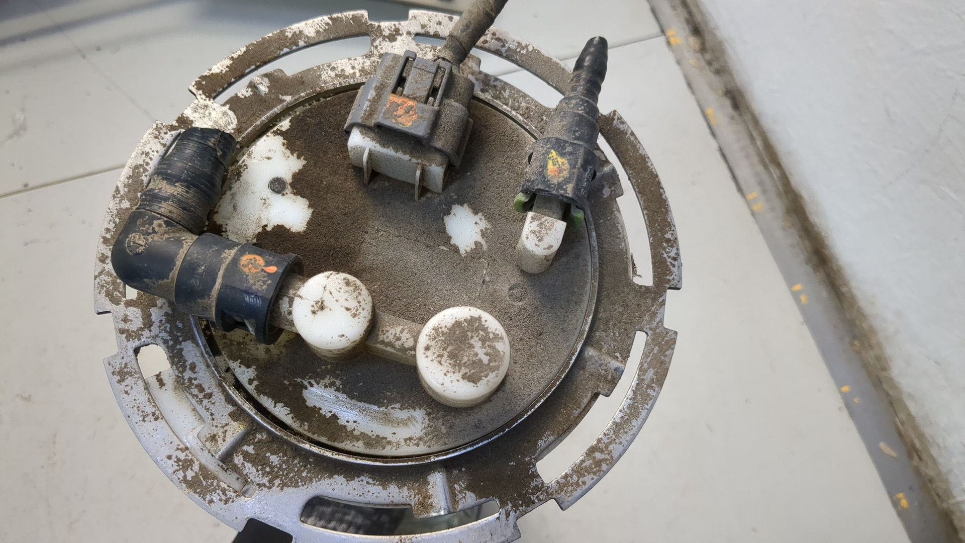 Насос топливный электрический