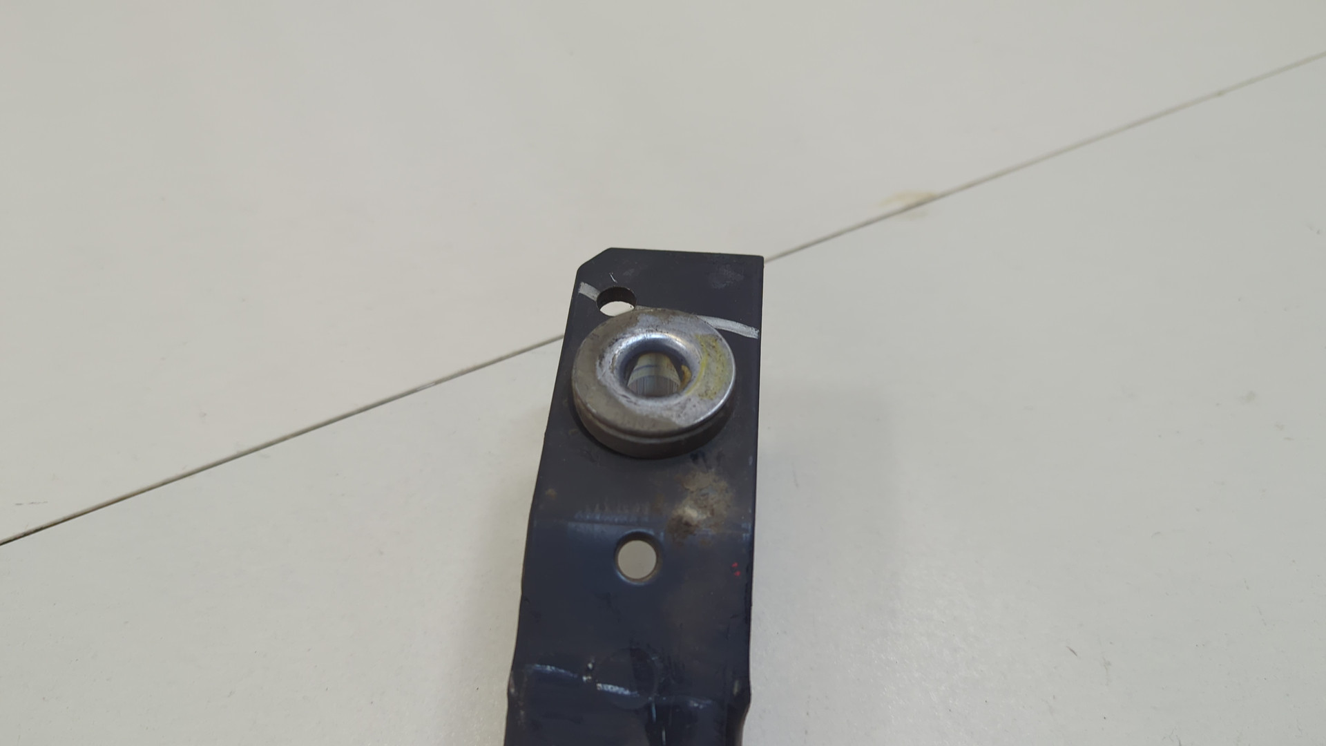 Лента крепления бензобака