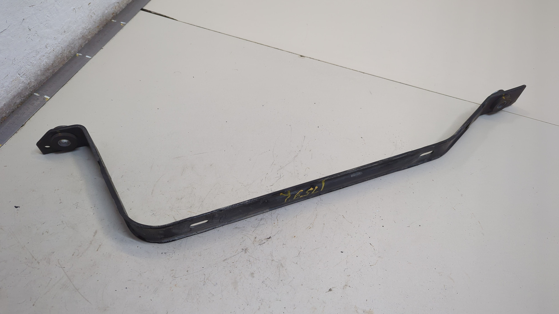 Лента крепления бензобака