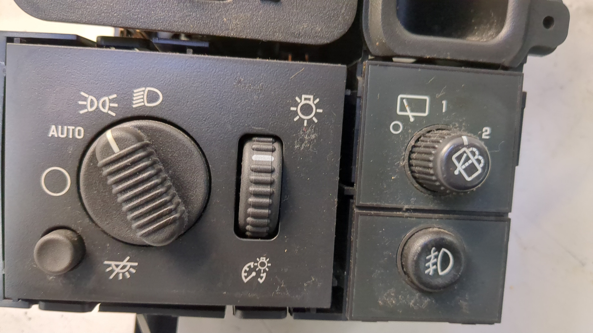 Переключатель света фар