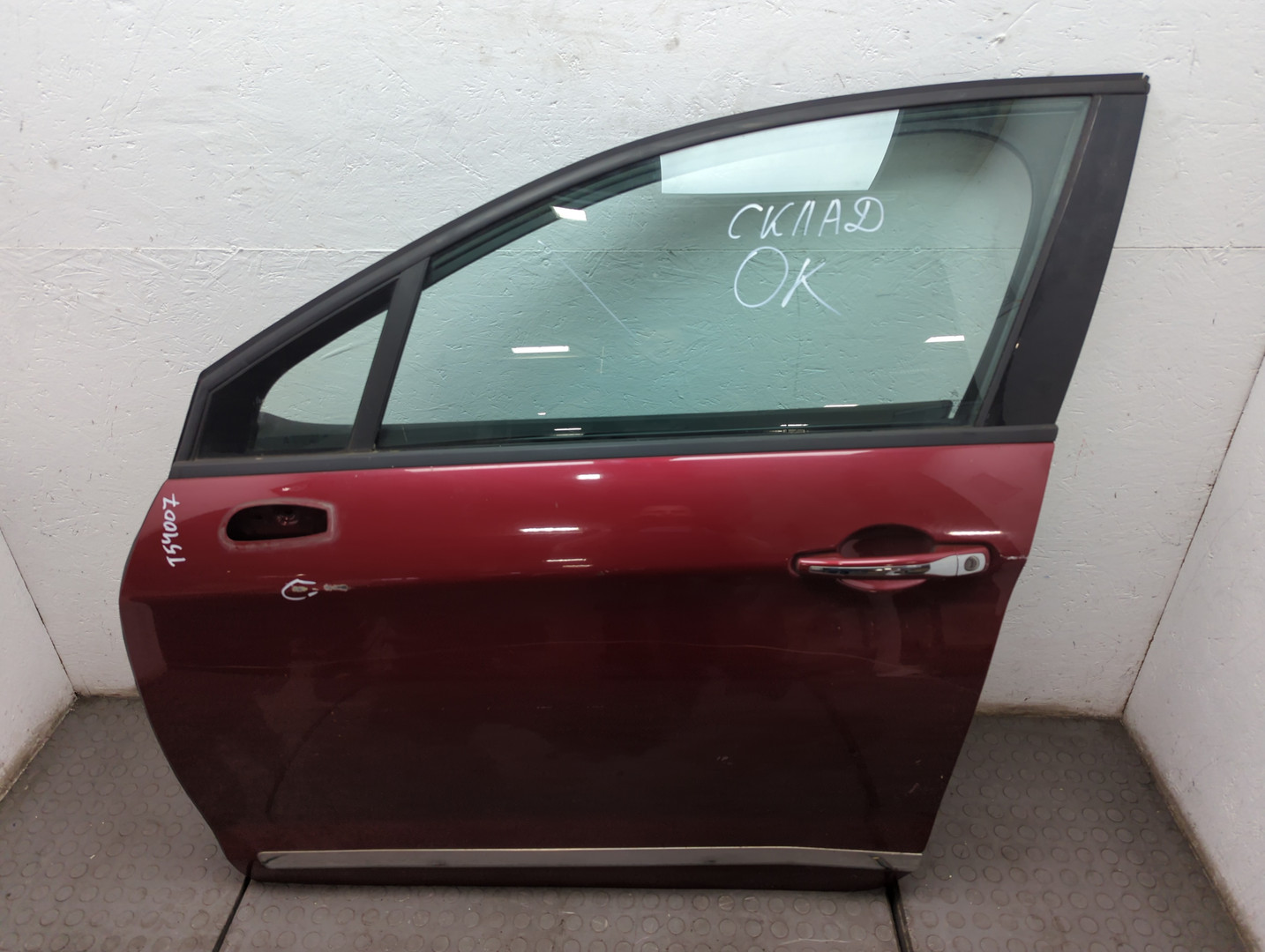 Дверь передняя левая