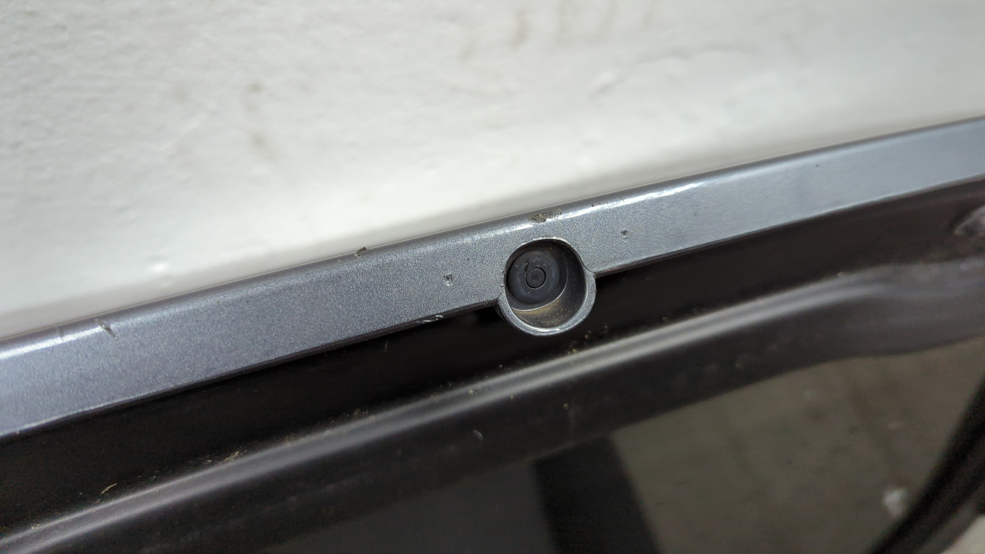 Дверь багажника