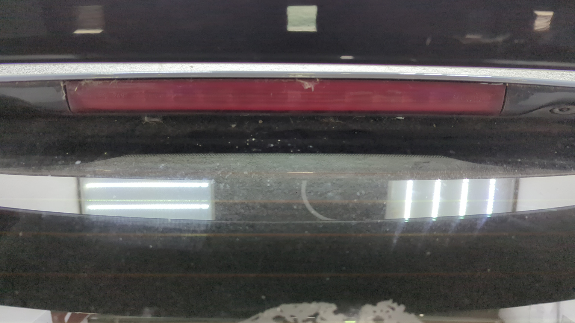 Дверь багажника