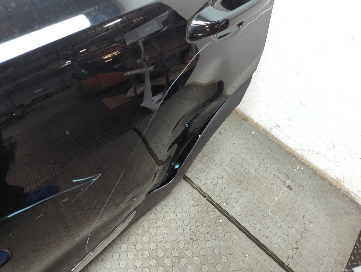 Дверь задняя левая