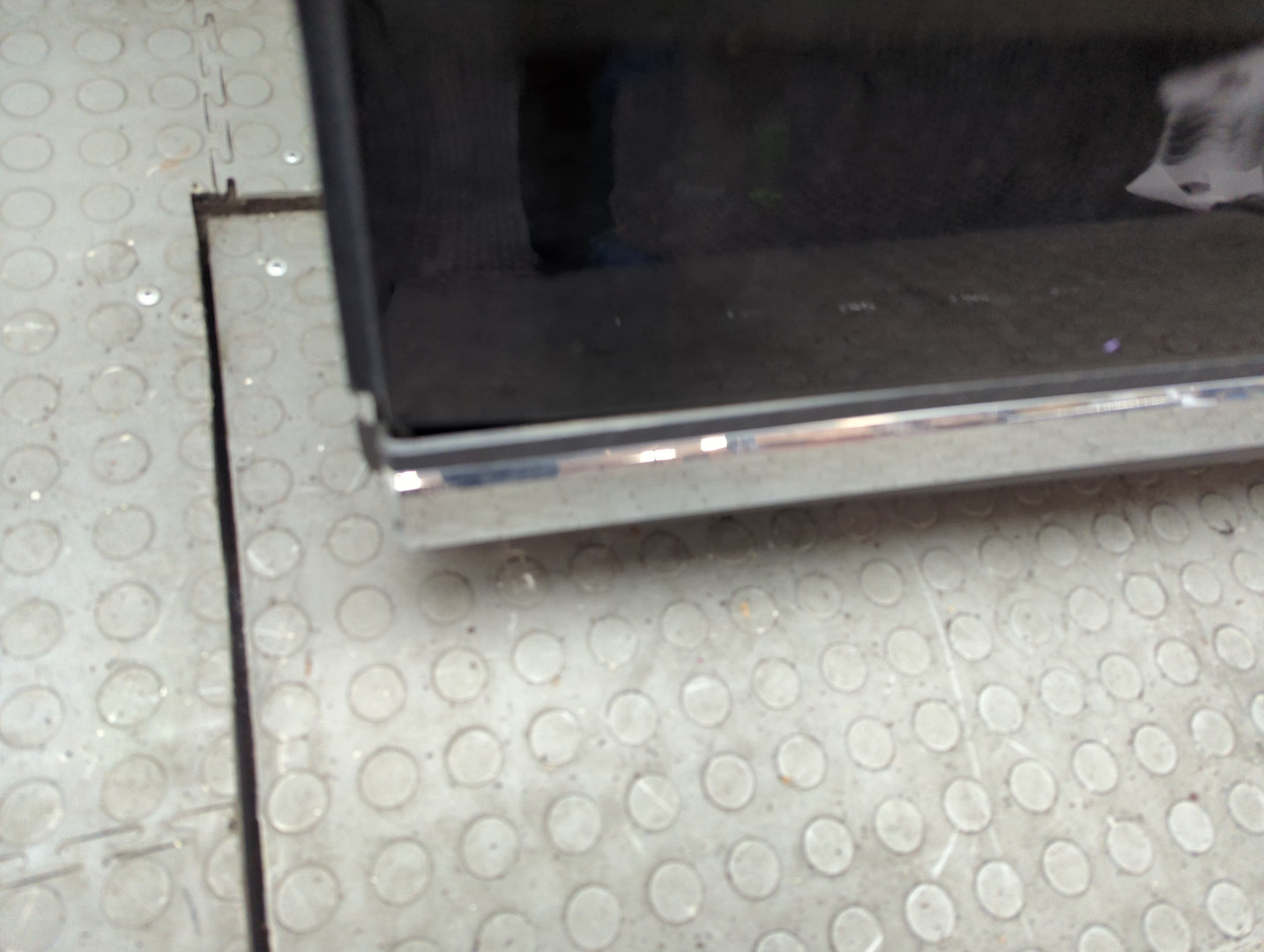 Дверь задняя левая