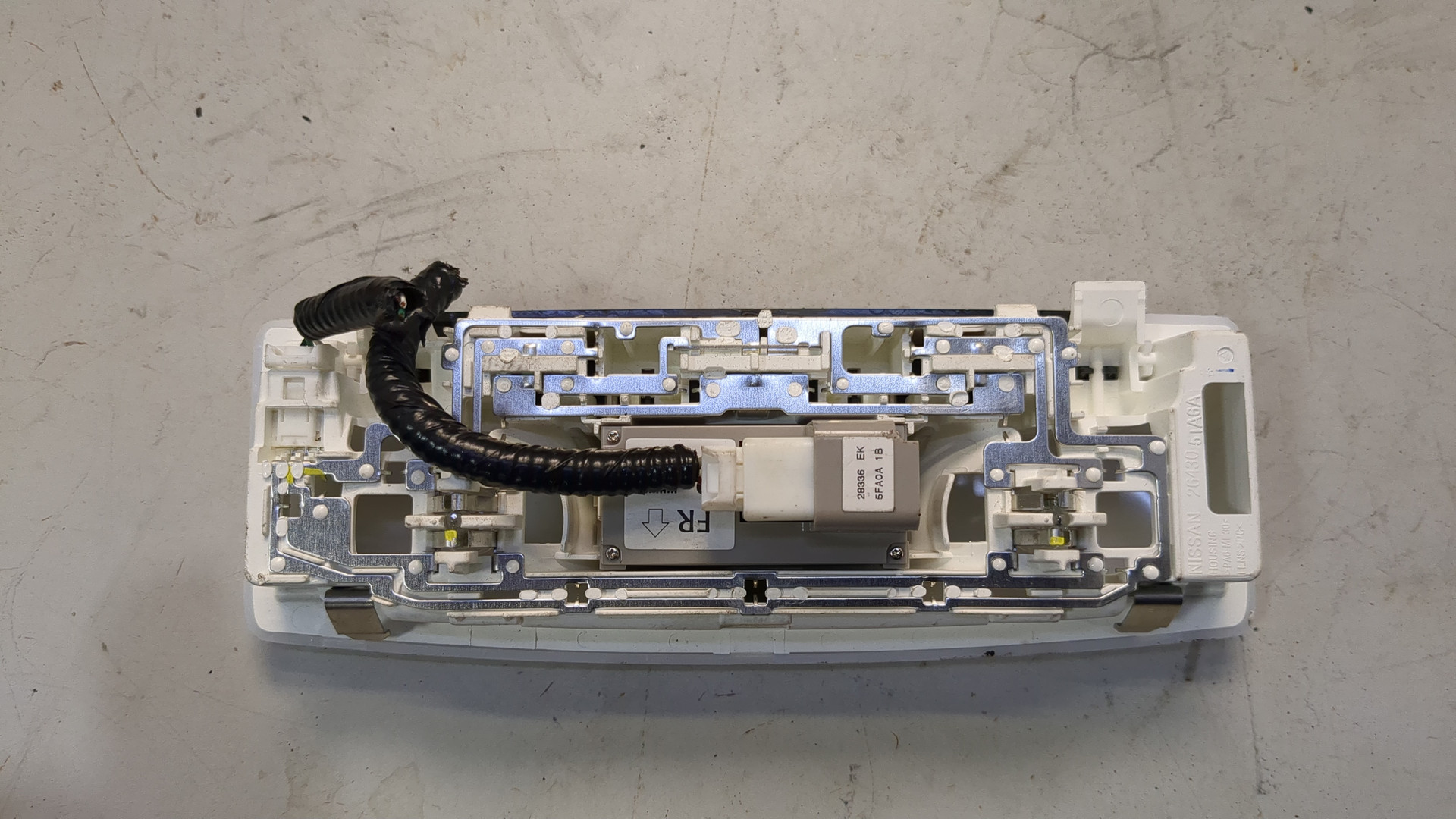 Плафон салонный