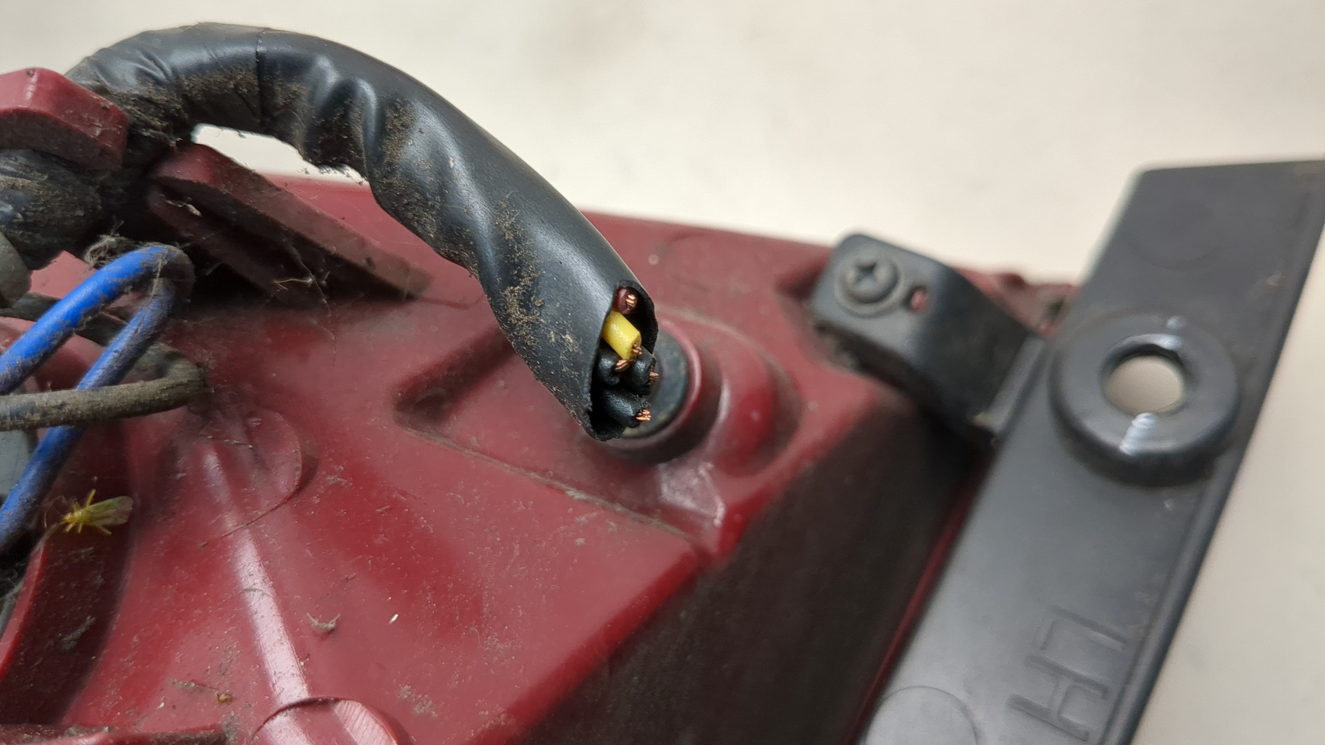 Фонарь задний левый