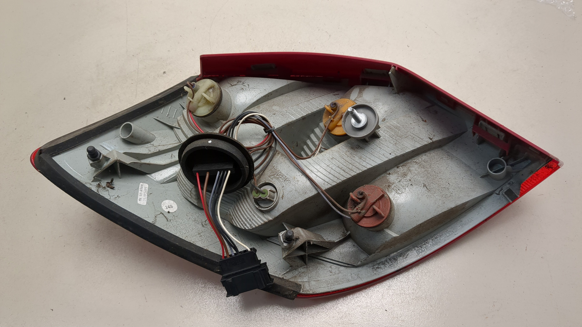 Фонарь задний правый