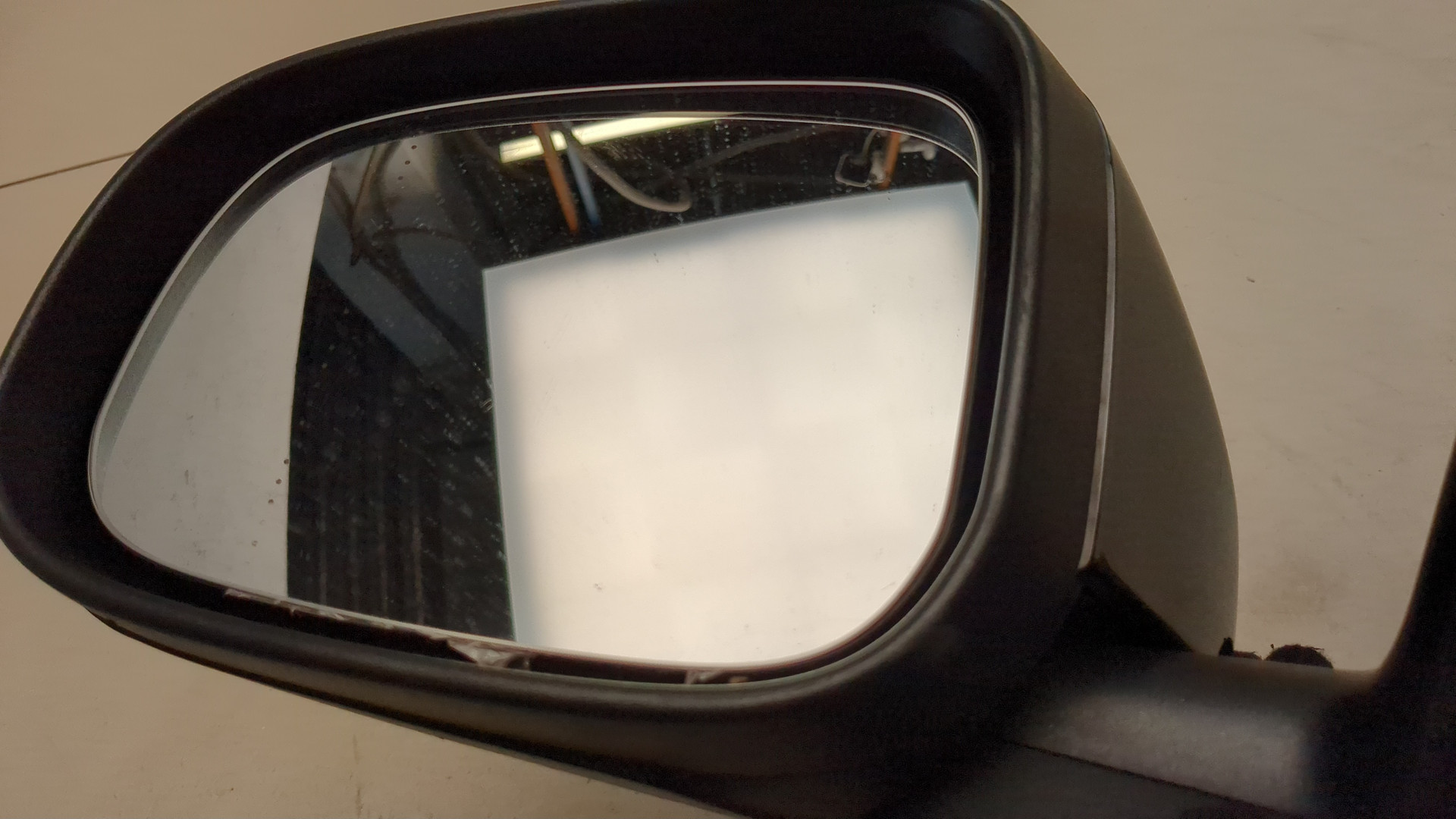 Зеркало левое электрическое