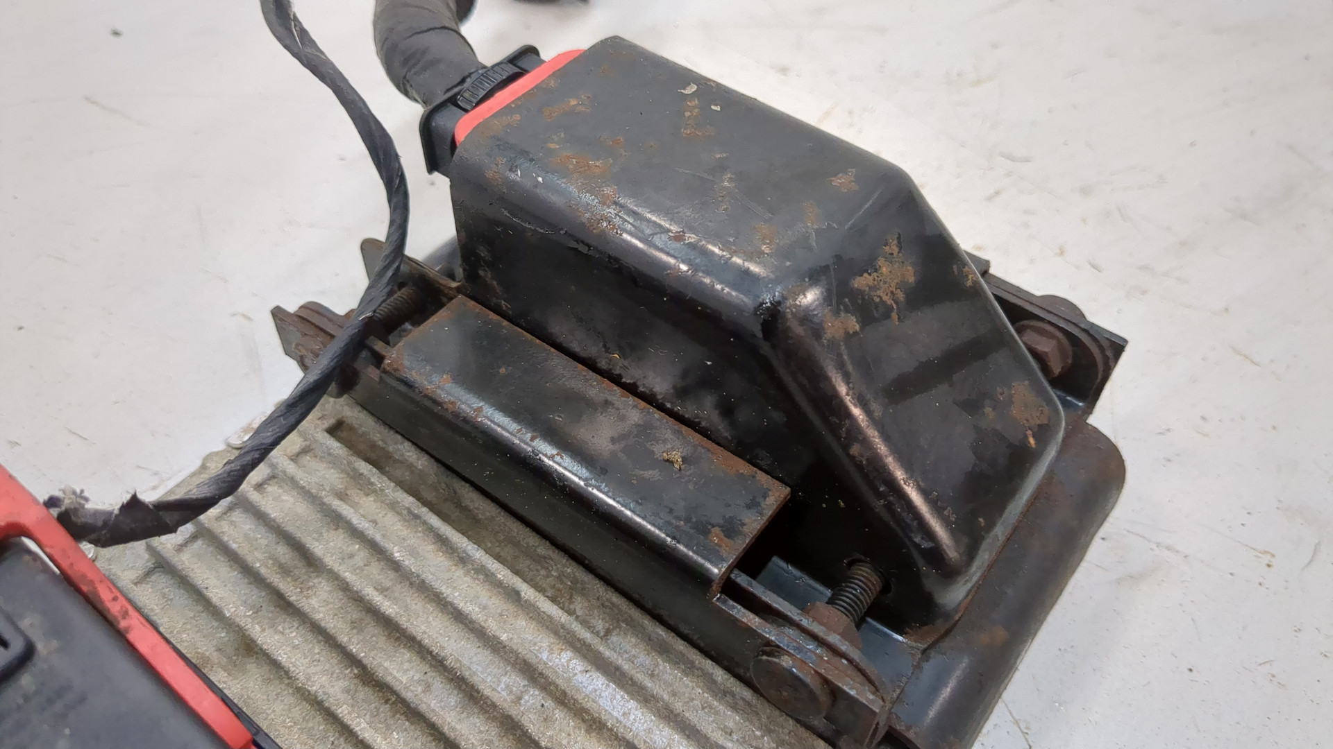 Блок управления двигателем