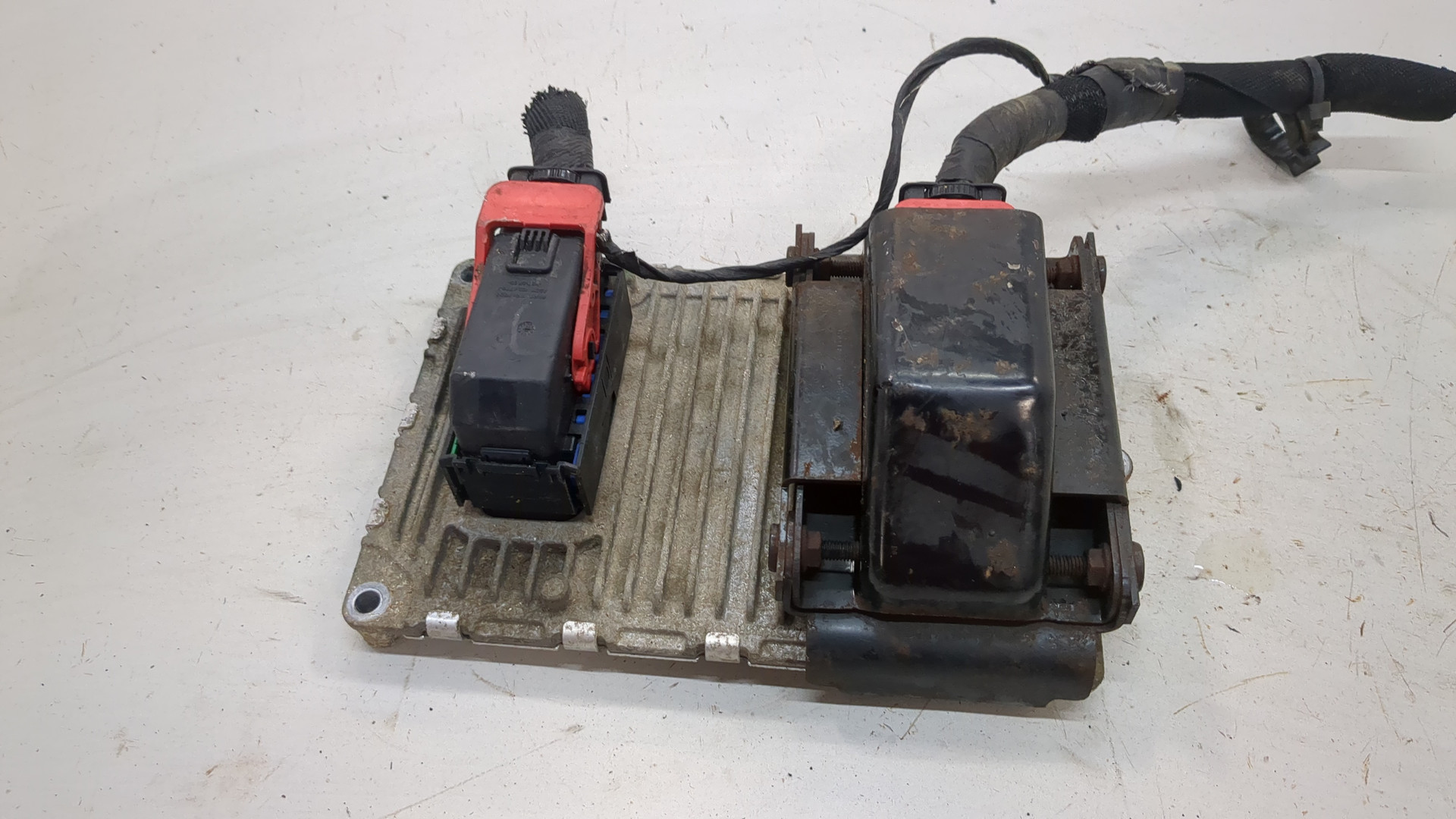 Блок управления двигателем