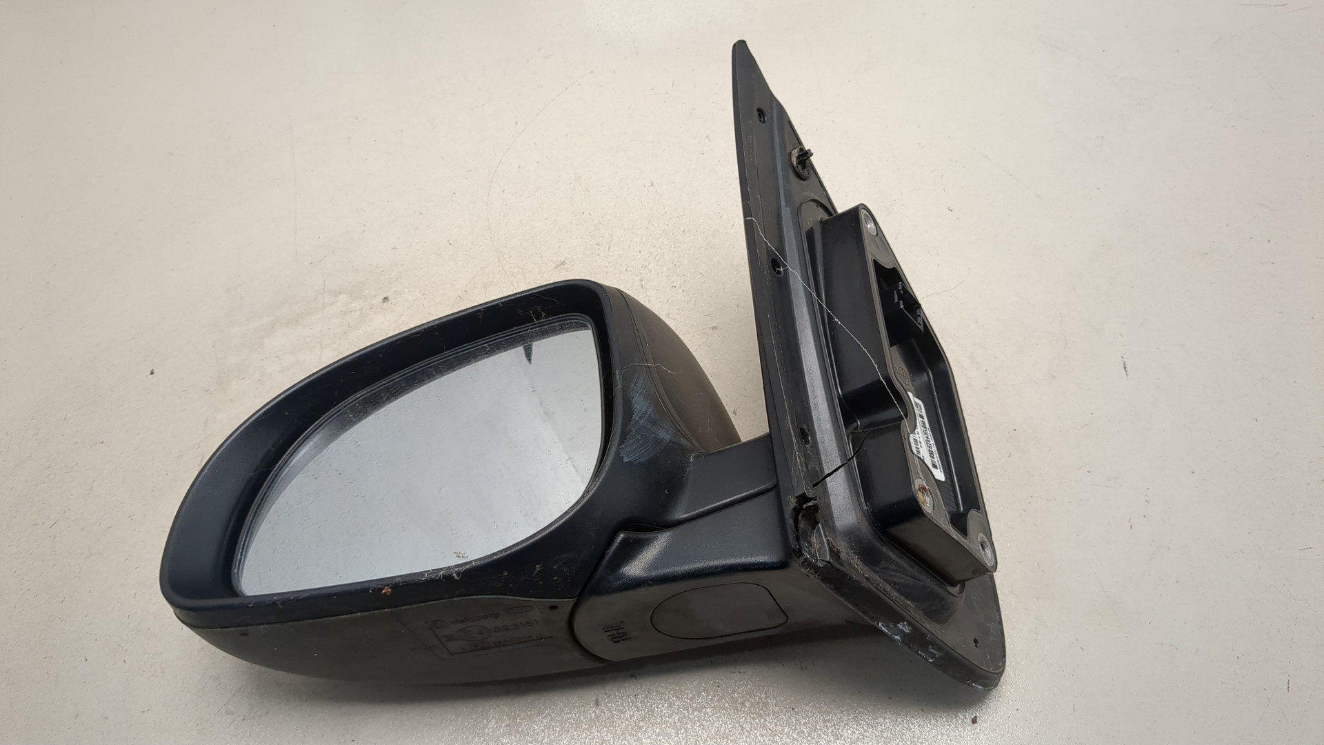 Зеркало левое электрическое