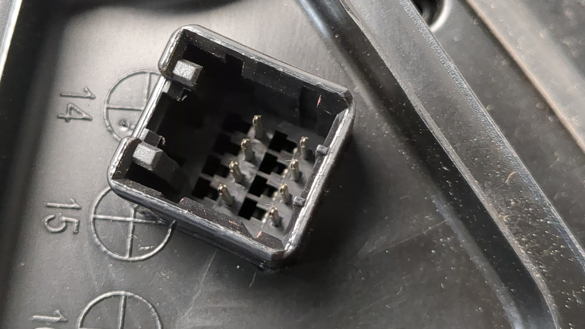 Зеркало левое электрическое