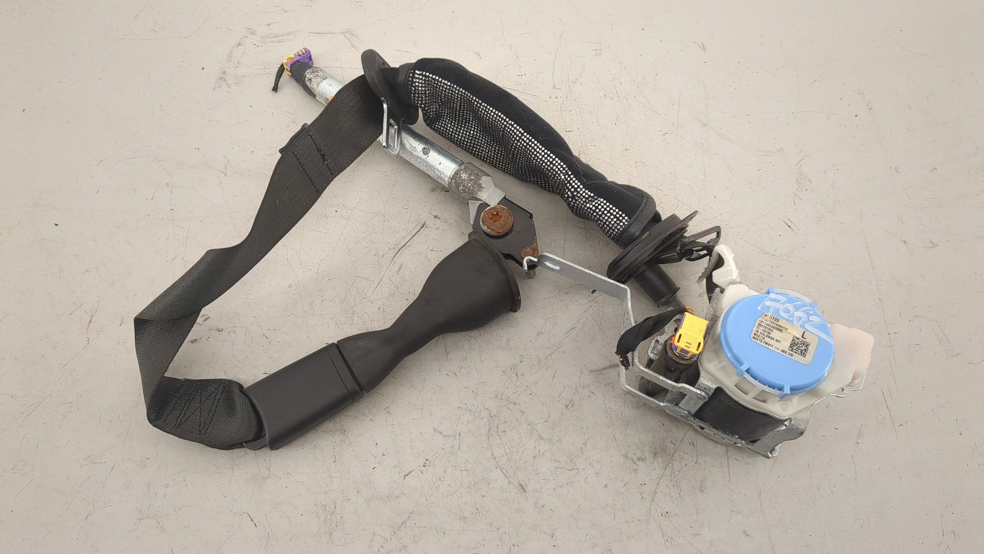 Ремень безопасности