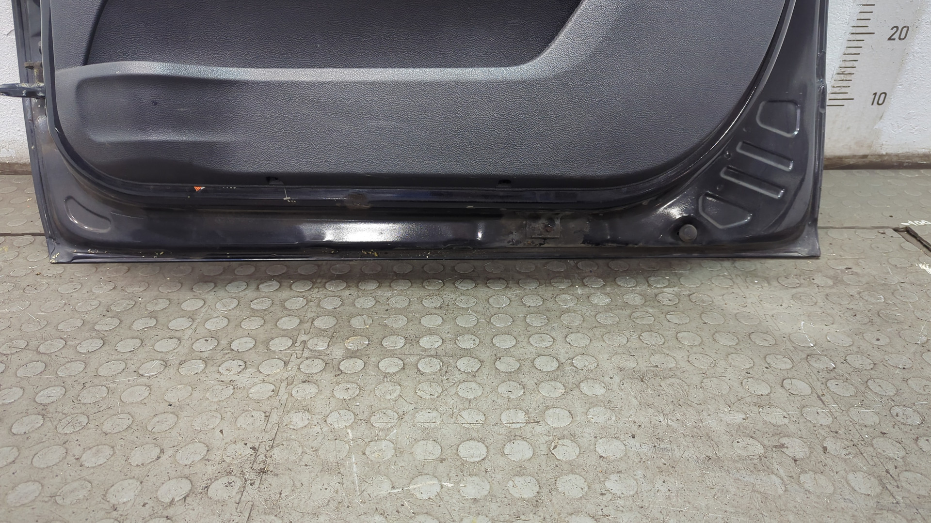 Дверь передняя правая