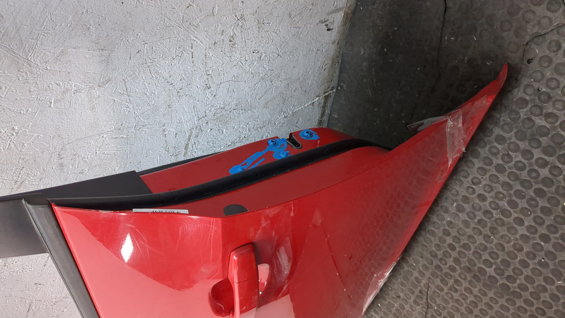 Дверь передняя левая