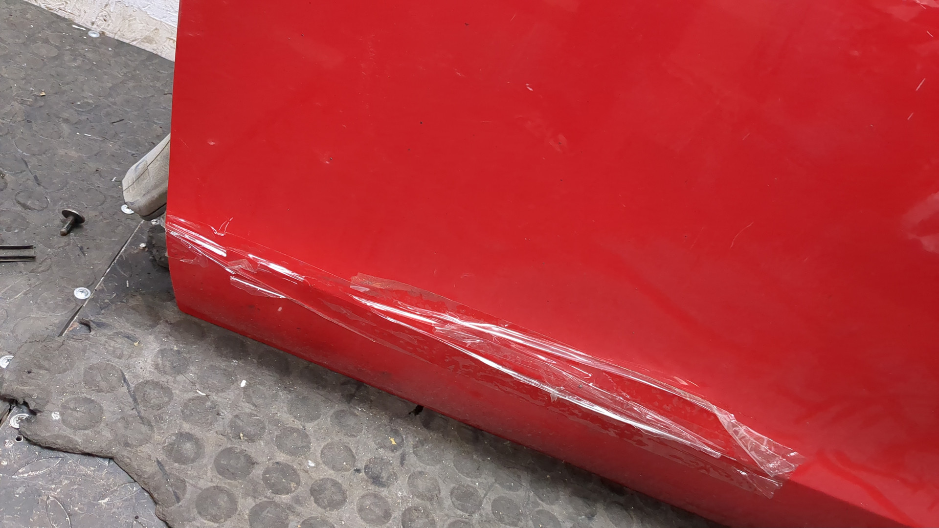 Дверь передняя левая