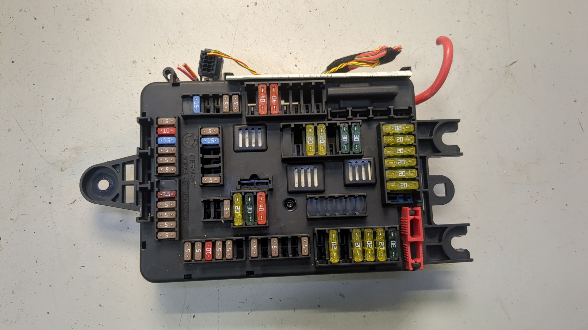 Блок предохранителей