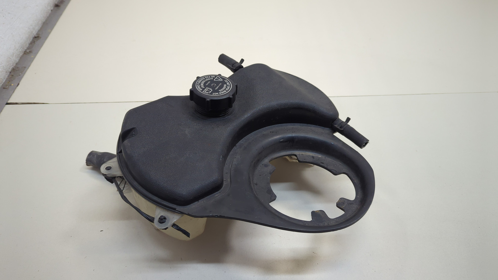 Бачок расширительный