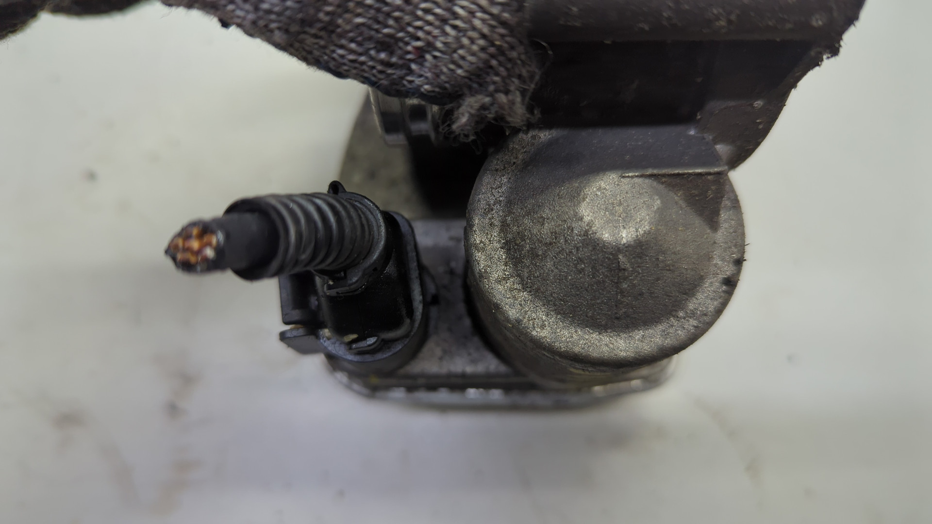 Заслонка дроссельная электрическая