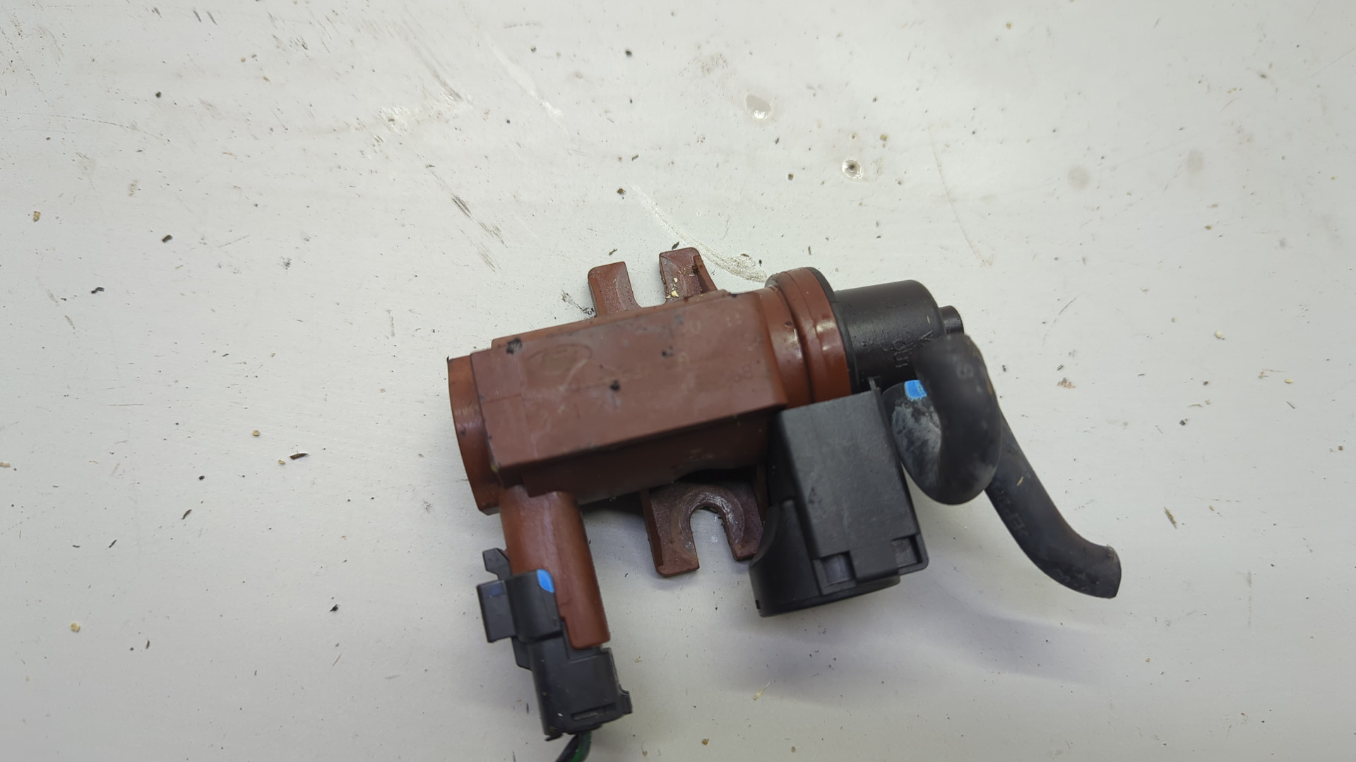 Клапан электромагнитный