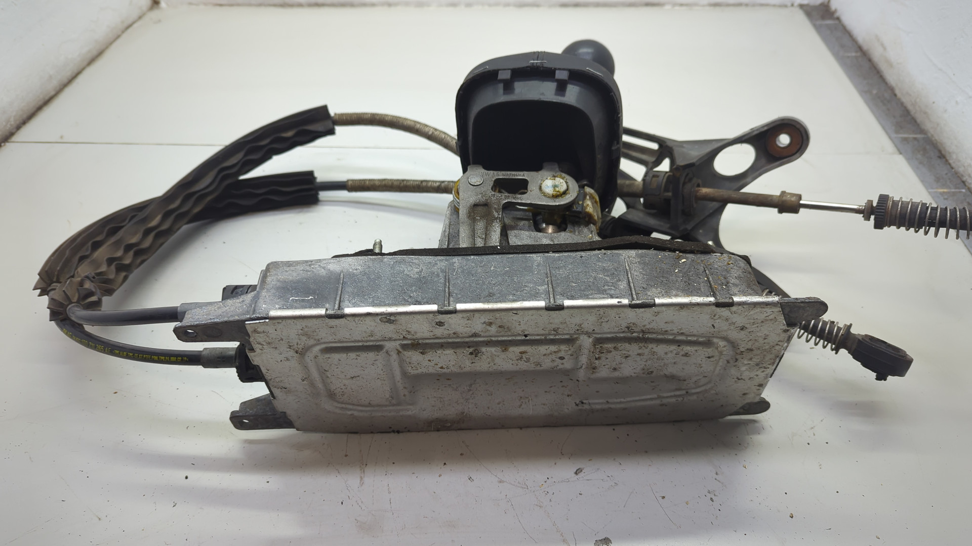 Кулиса МКПП / АКПП