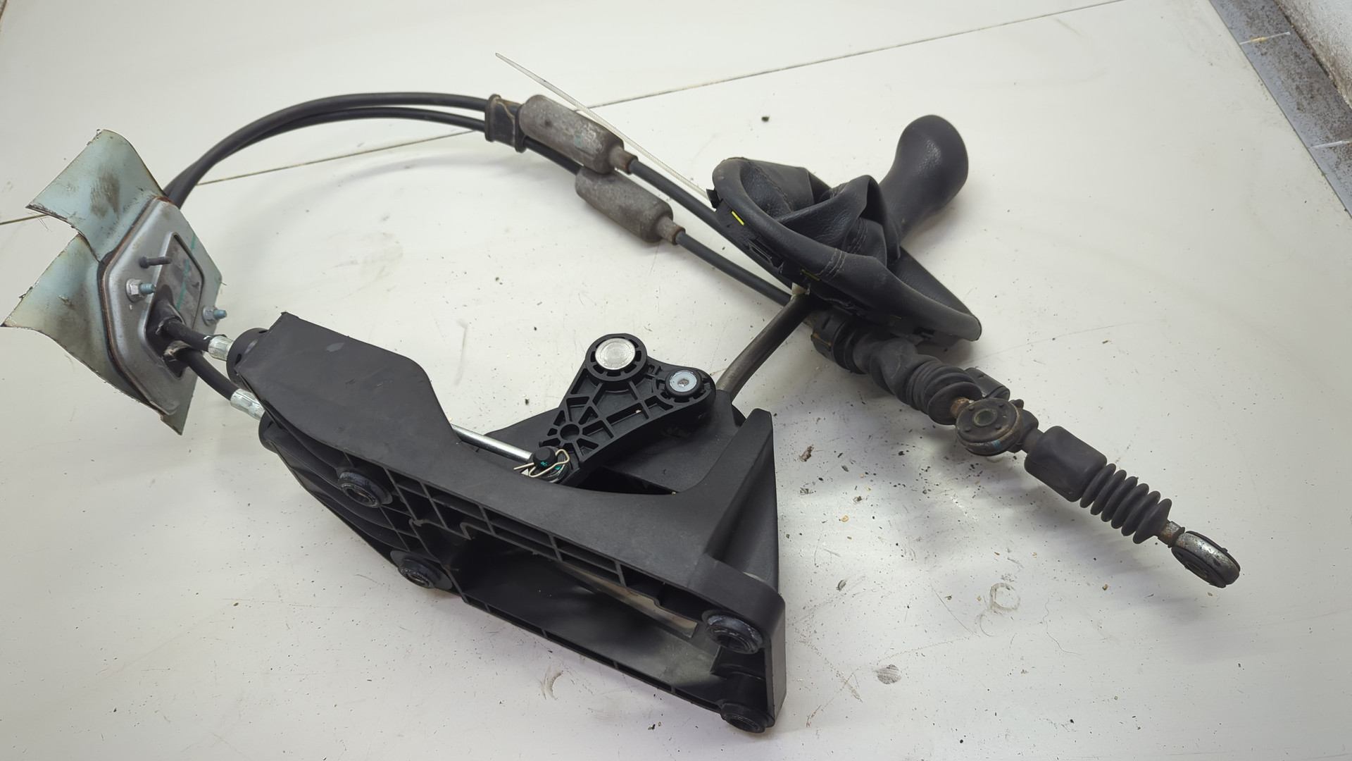 Кулиса МКПП / АКПП