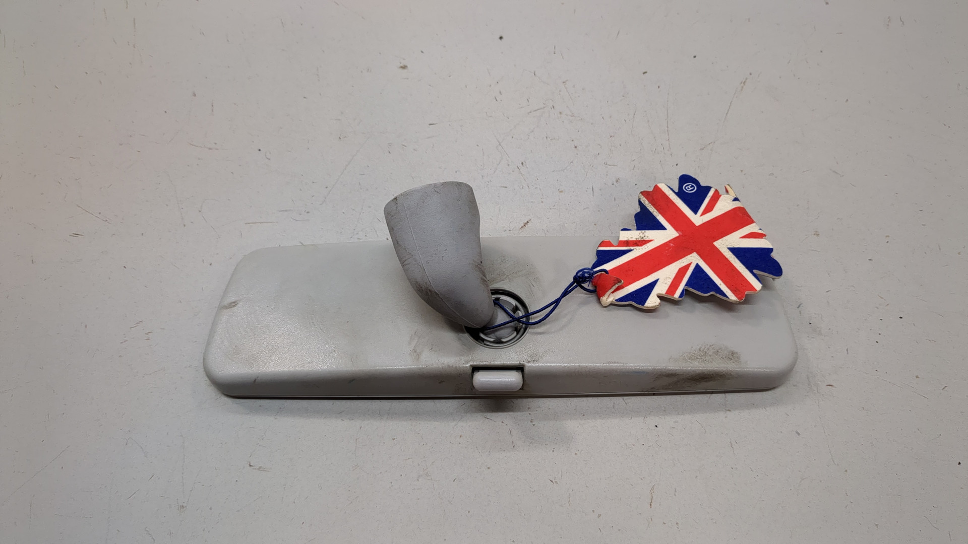 Зеркало заднего вида