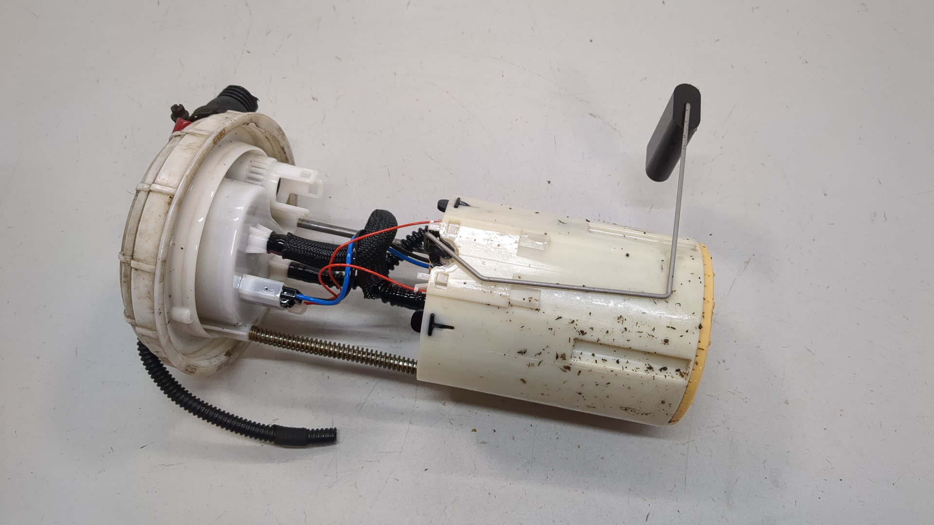 Насос топливный электрический