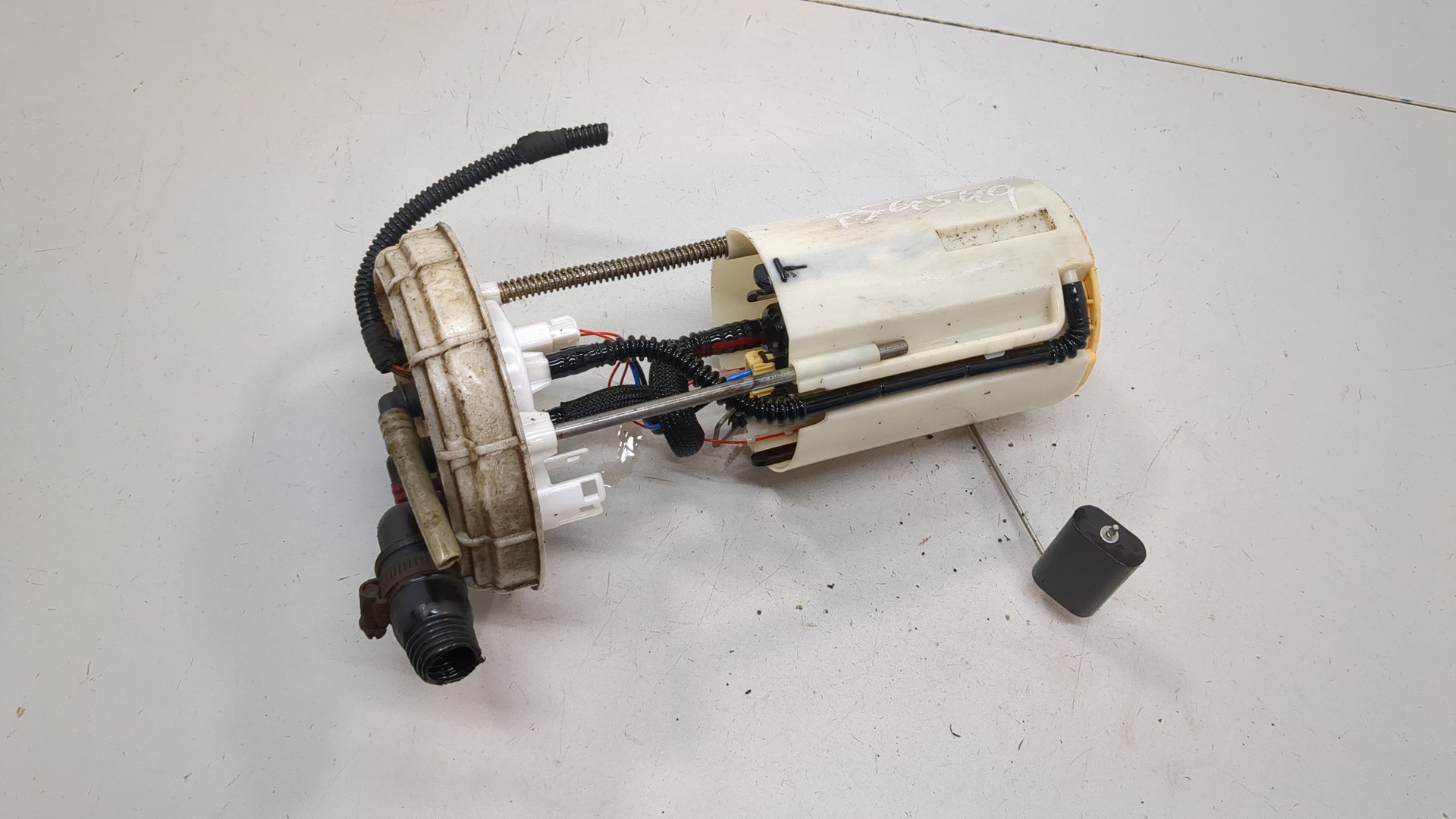 Насос топливный электрический