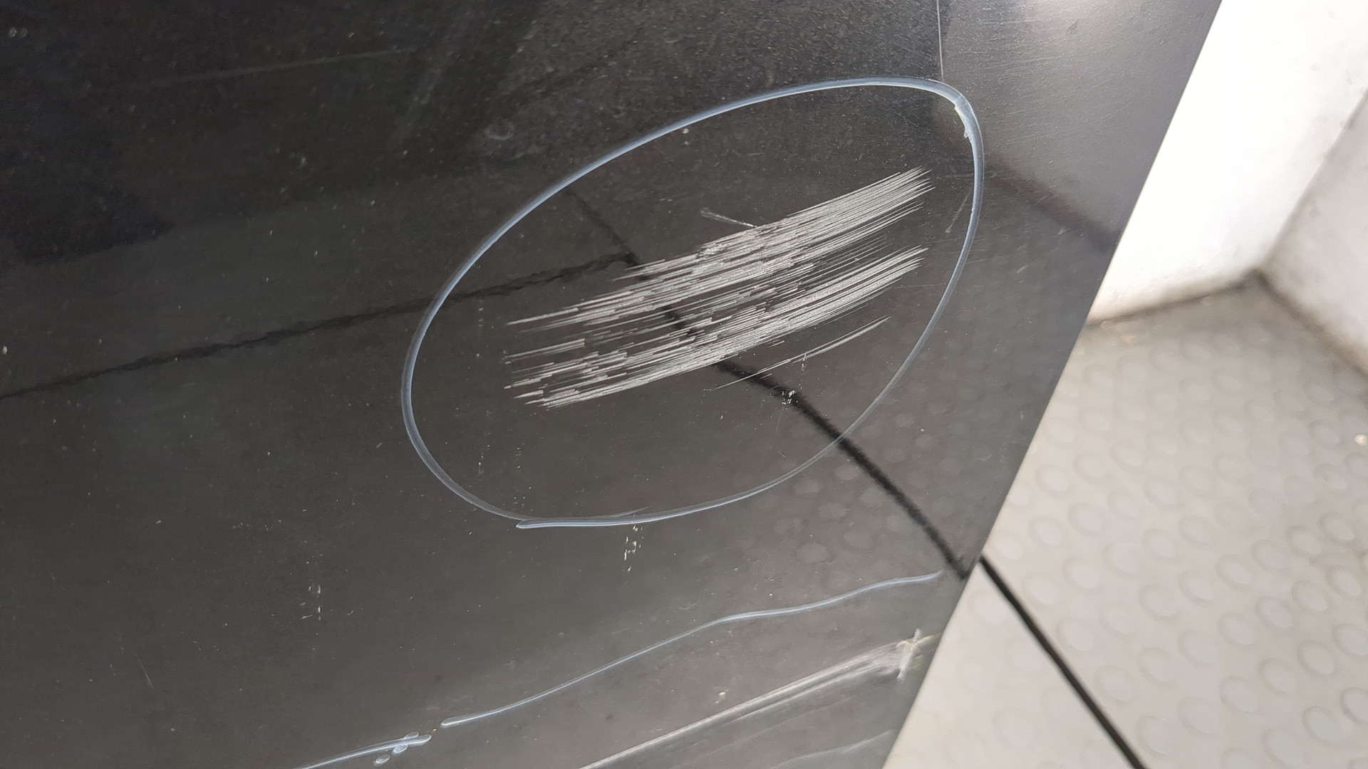 Дверь передняя левая