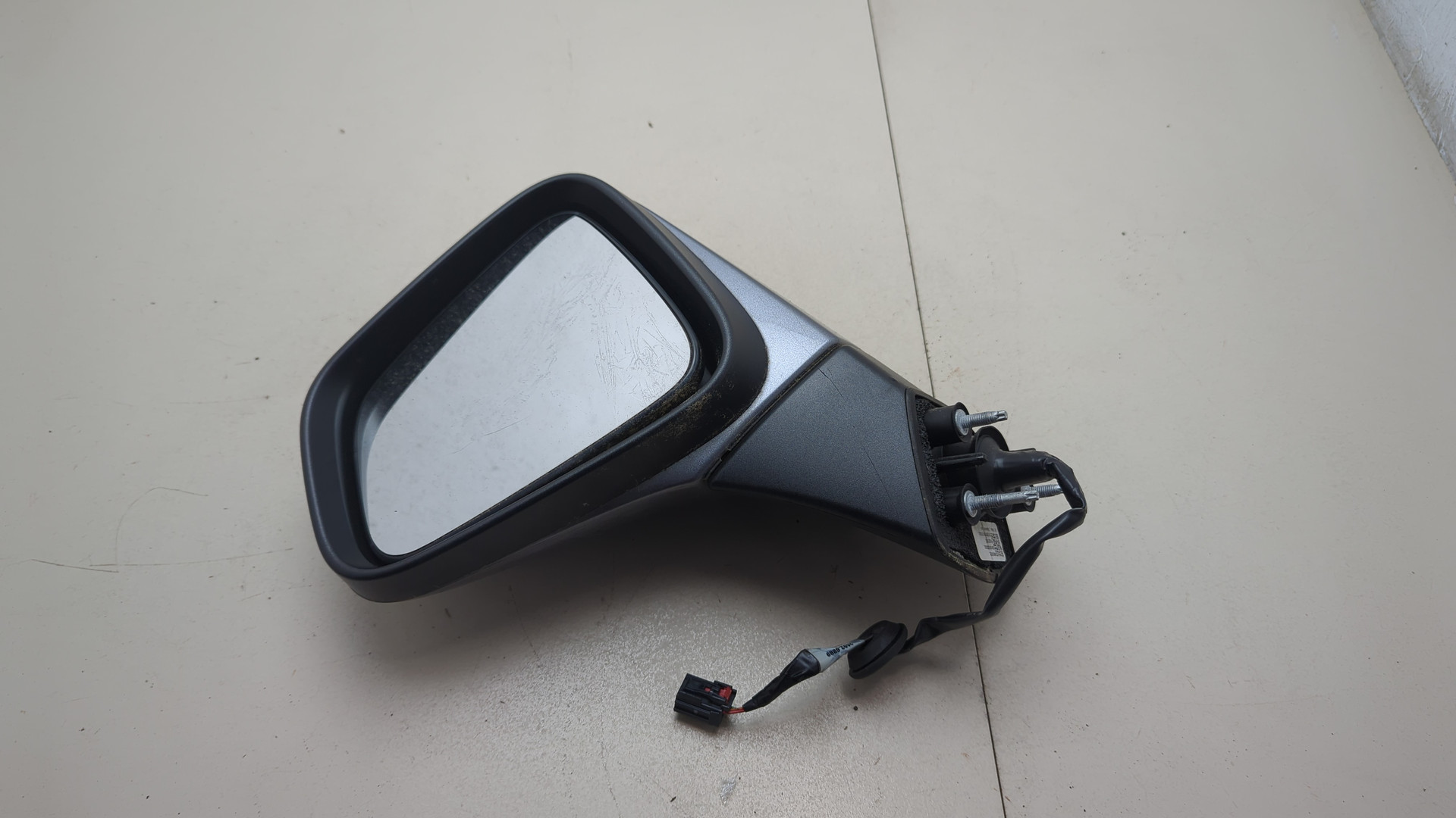 Зеркало левое электрическое