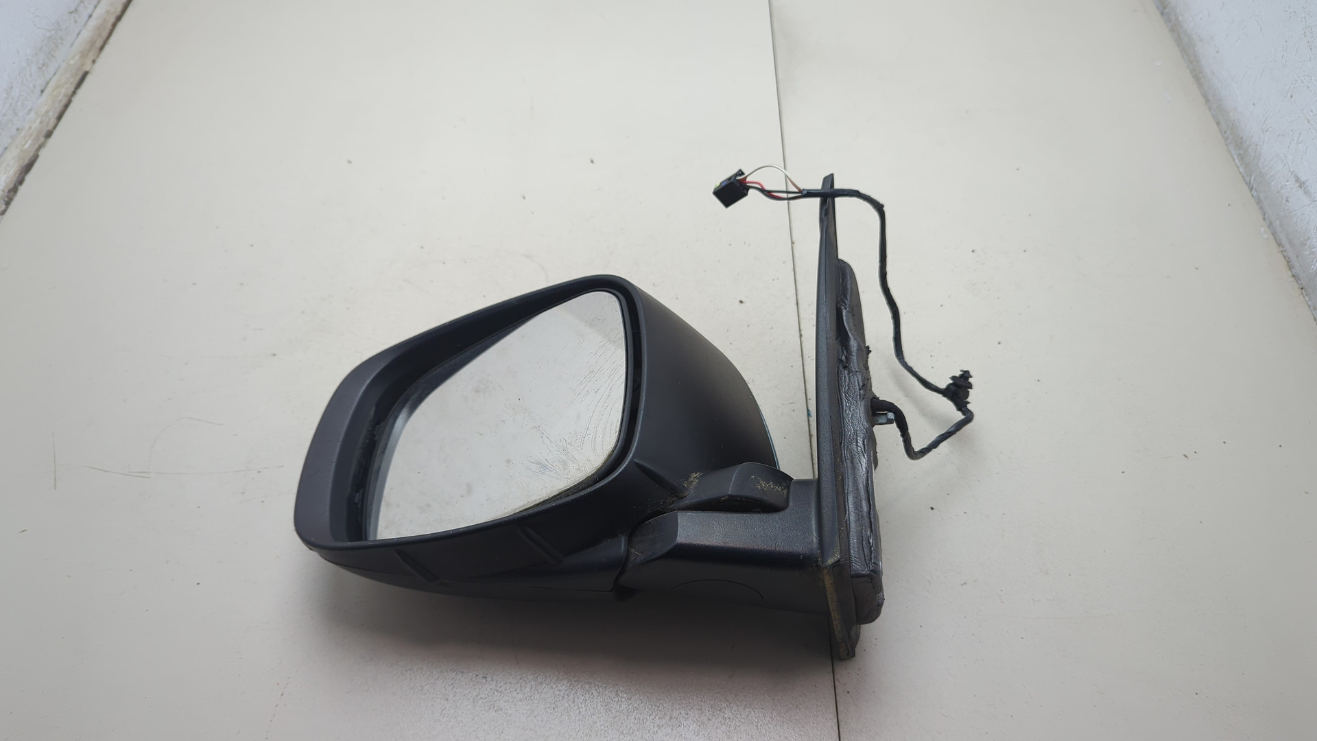 Зеркало левое электрическое