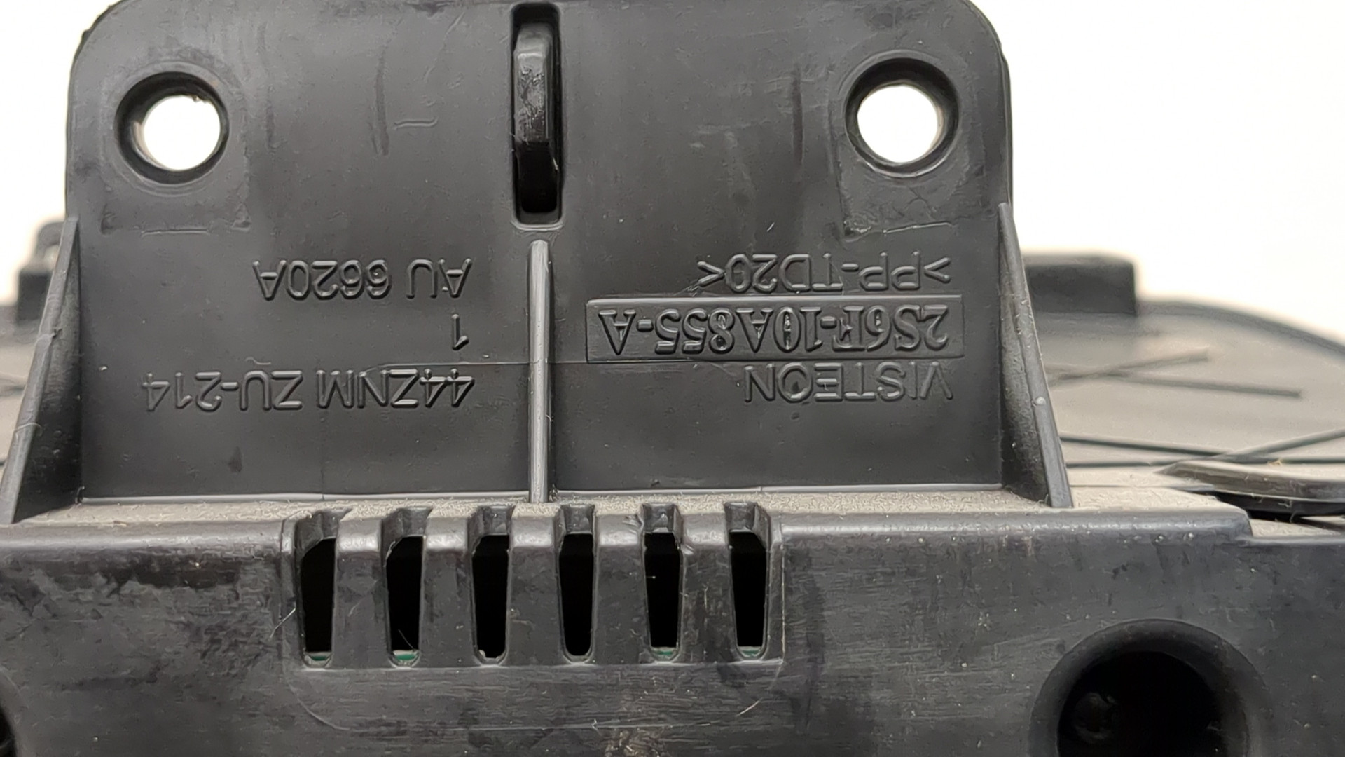 Панель приборов