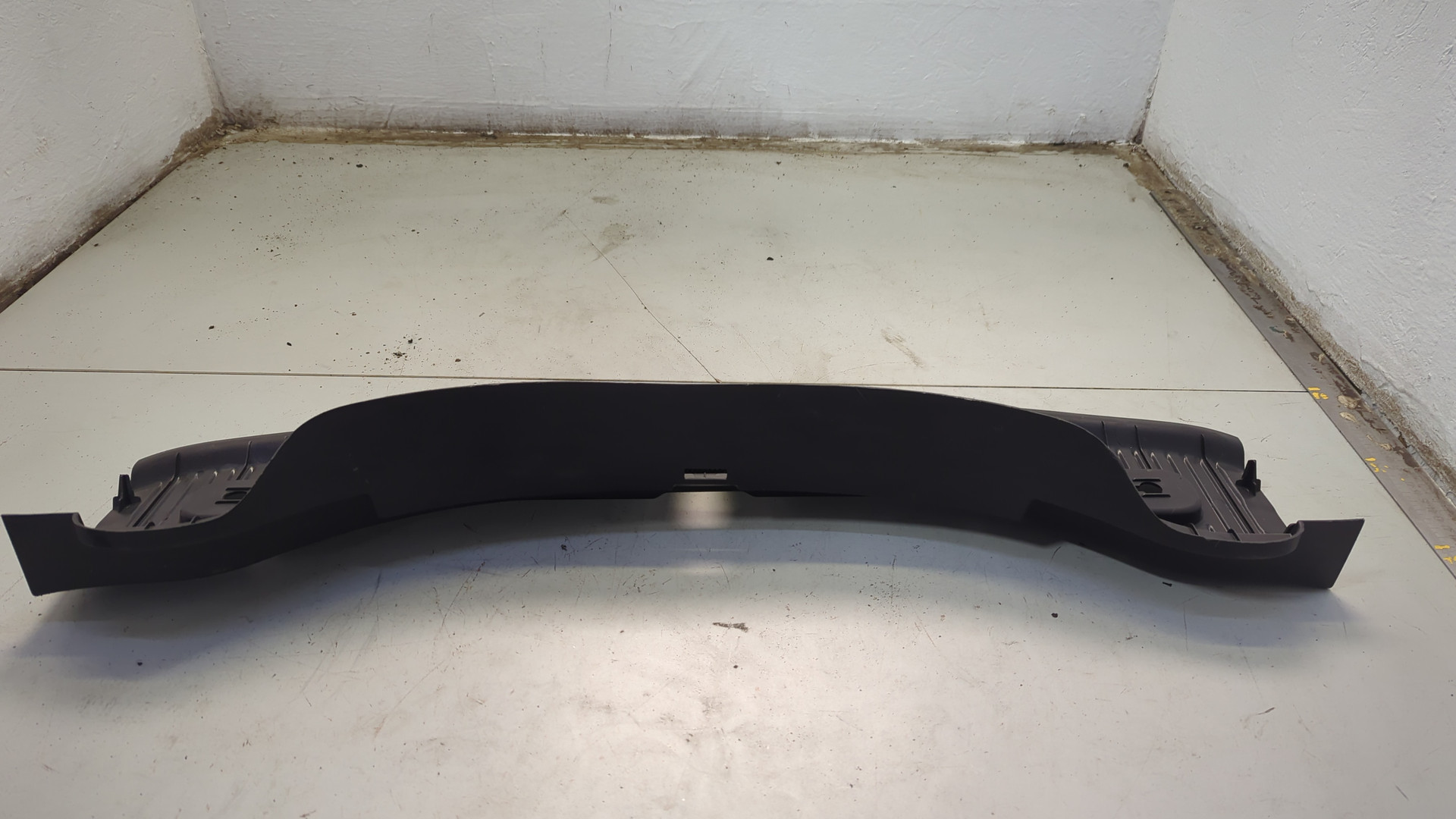 Обшивка багажника