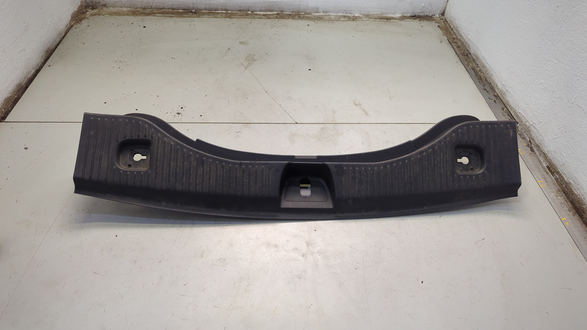 Обшивка багажника