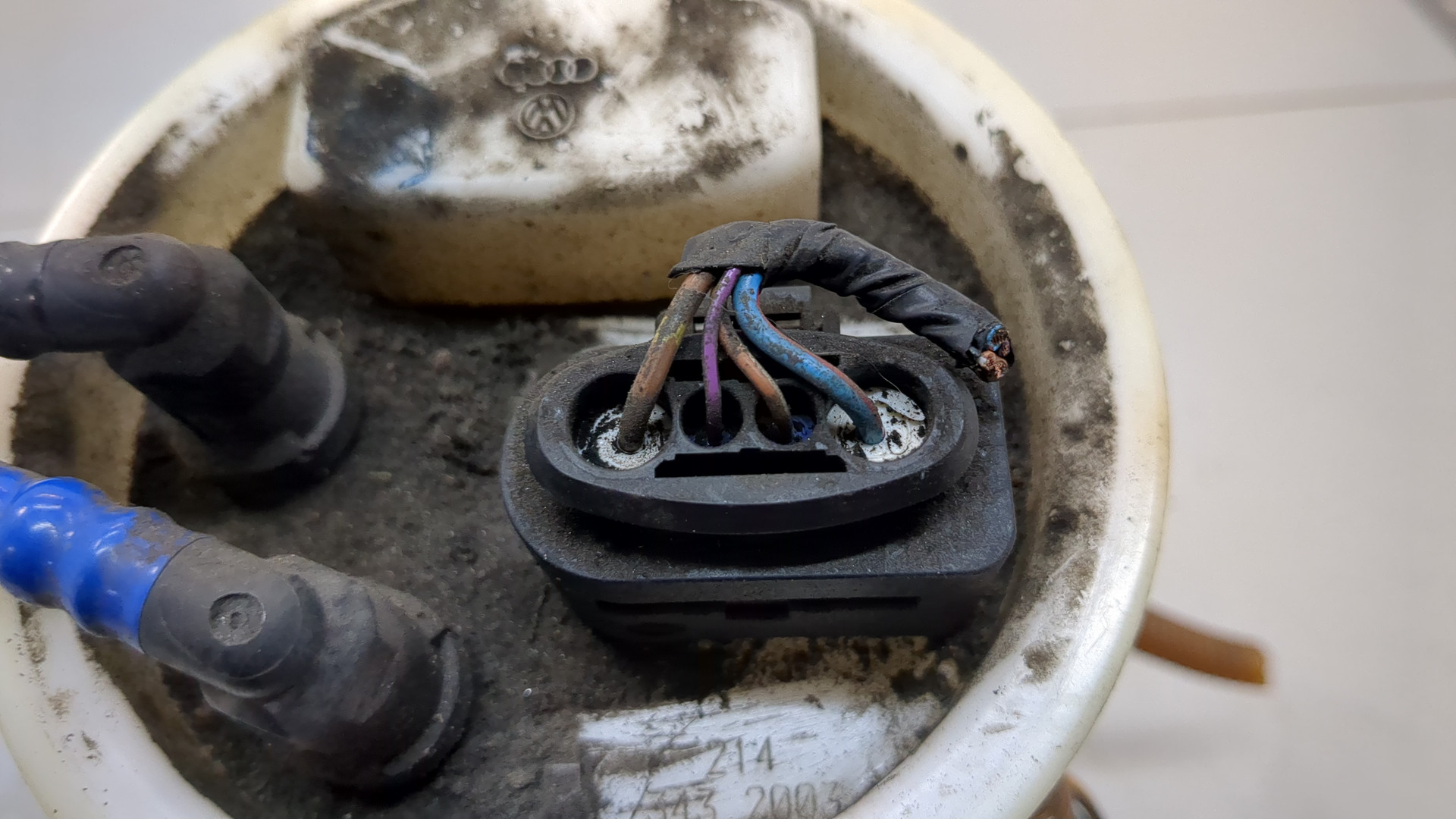 Насос топливный электрический