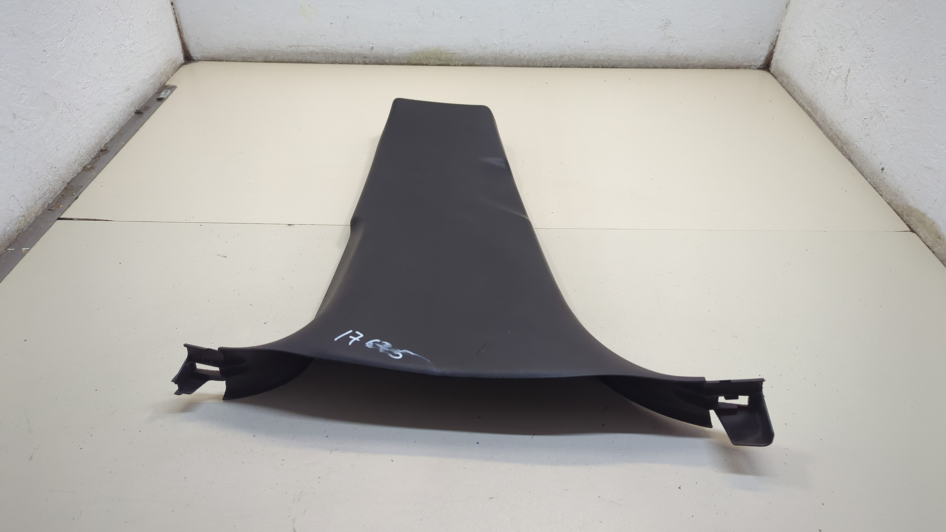 Обшивка стойки