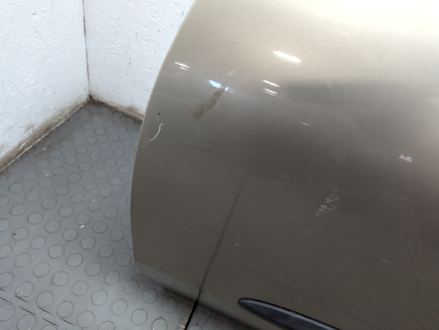 Дверь передняя левая