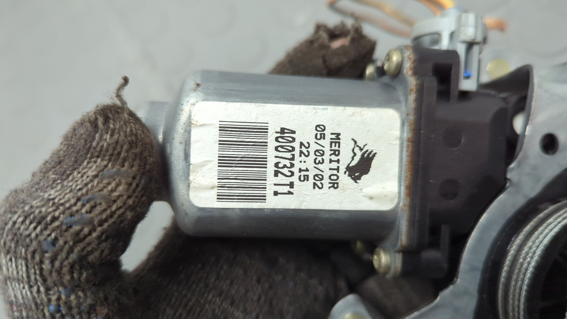 Стеклоподъемник электр. передний правый