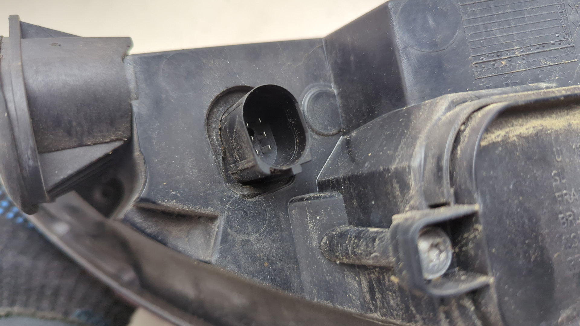 Фонарь задний правый