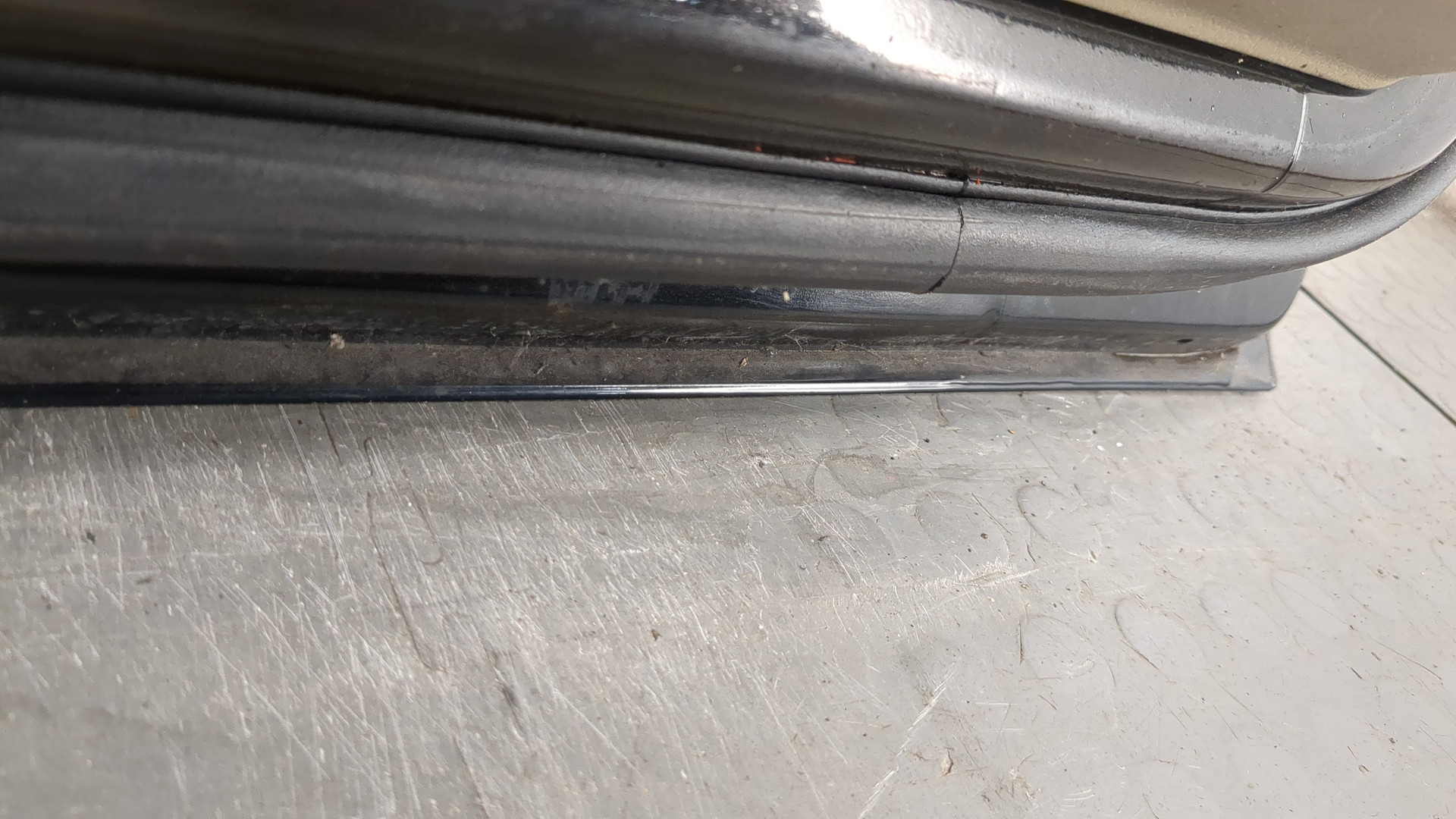 Дверь передняя левая