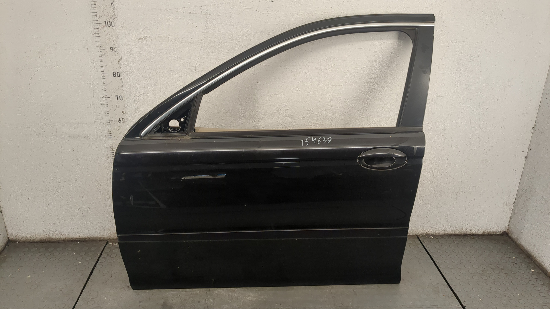 Дверь передняя левая