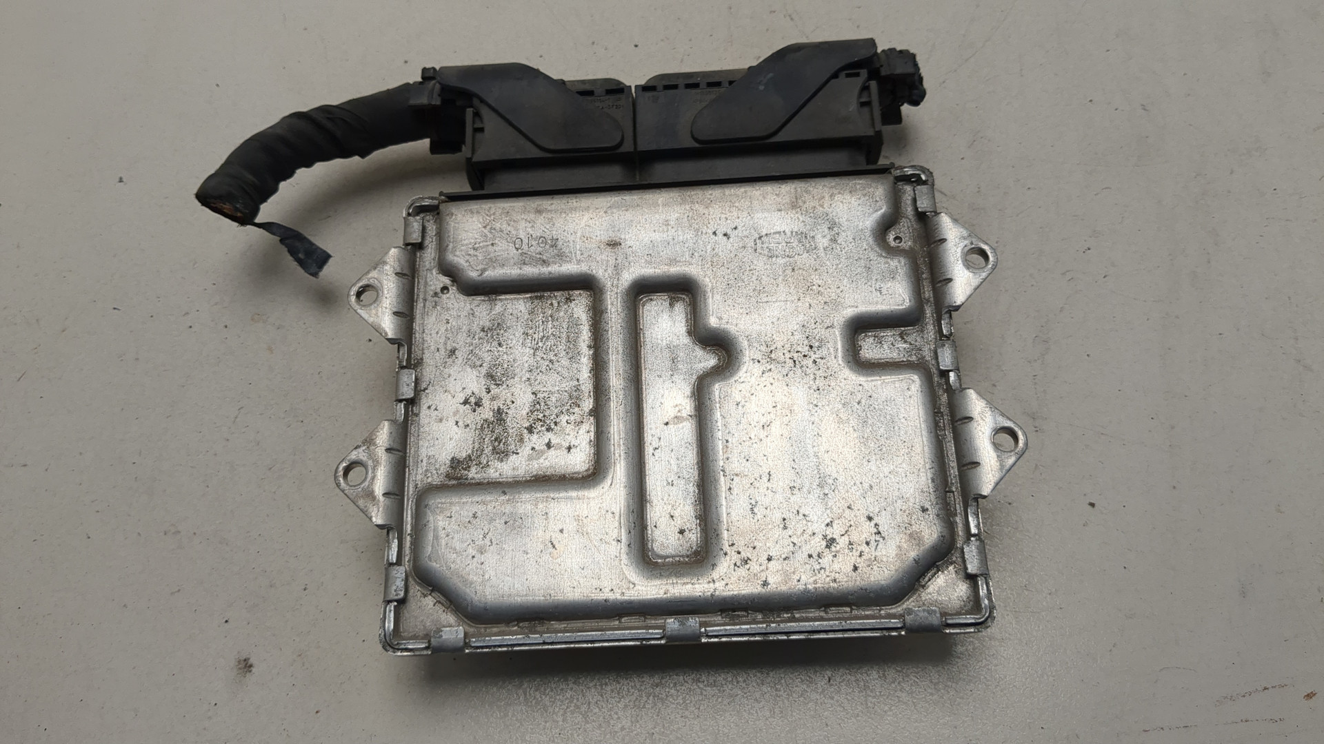 Блок управления двигателем