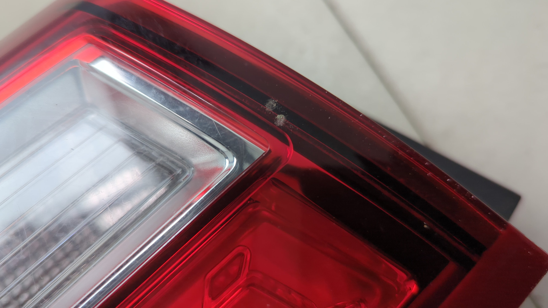 Фонарь задний левый