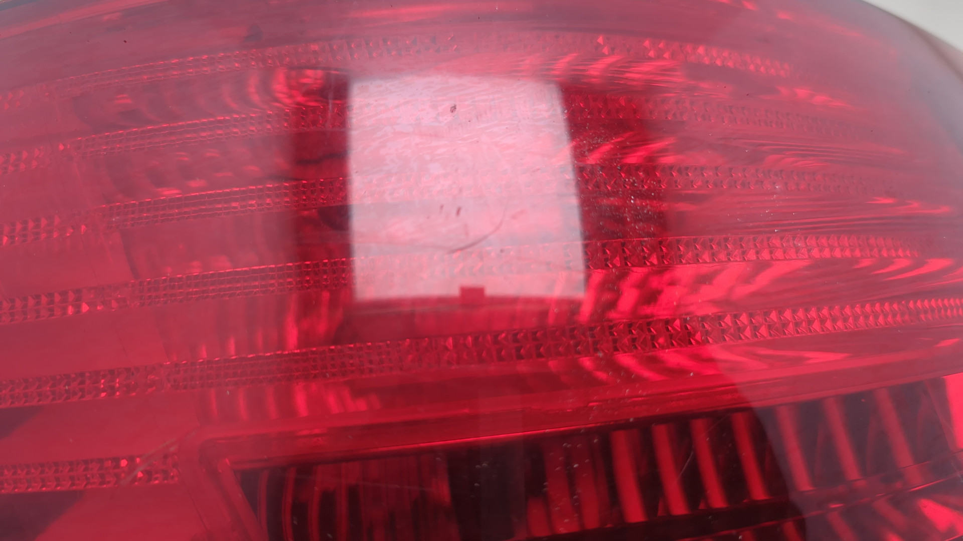 Фонарь задний левый