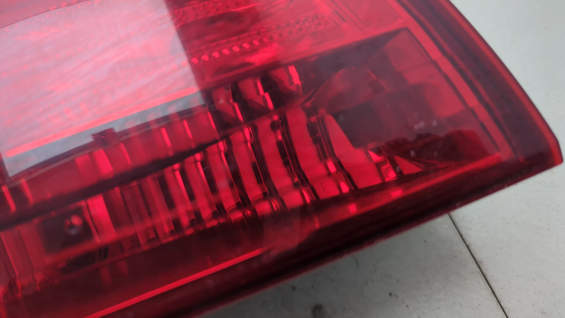 Фонарь задний левый